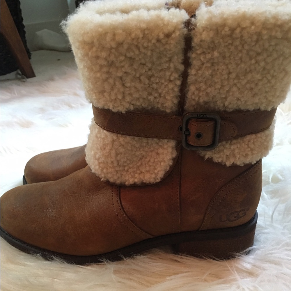 Blayre II Shearling cuff UGG boots